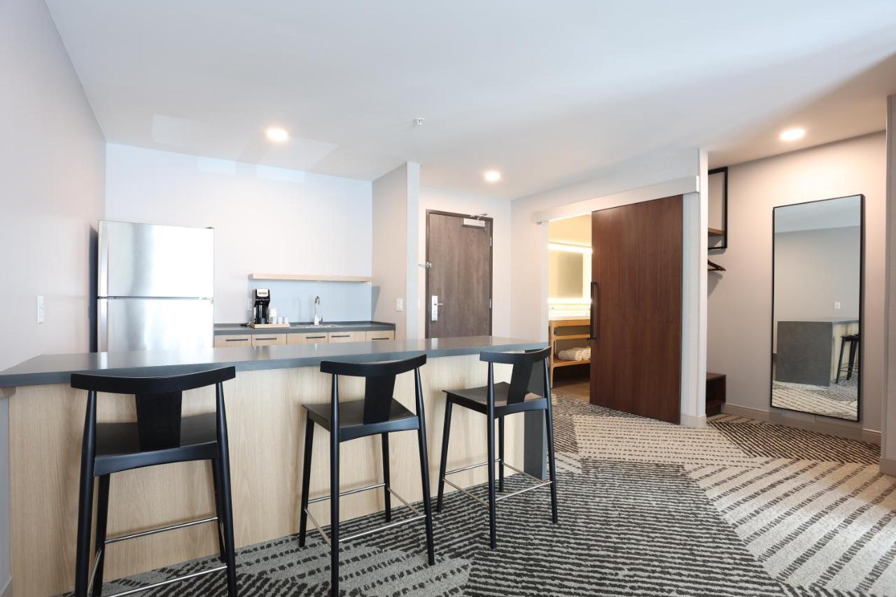 Cedartree Hotel Portland Hillsboro Dış mekan fotoğraf